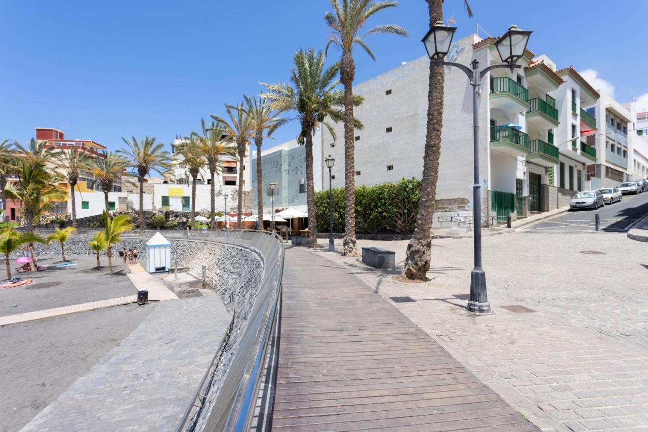 Touching The Sea Free Wifi Apartment Playa de San Juan  Exterior photo
